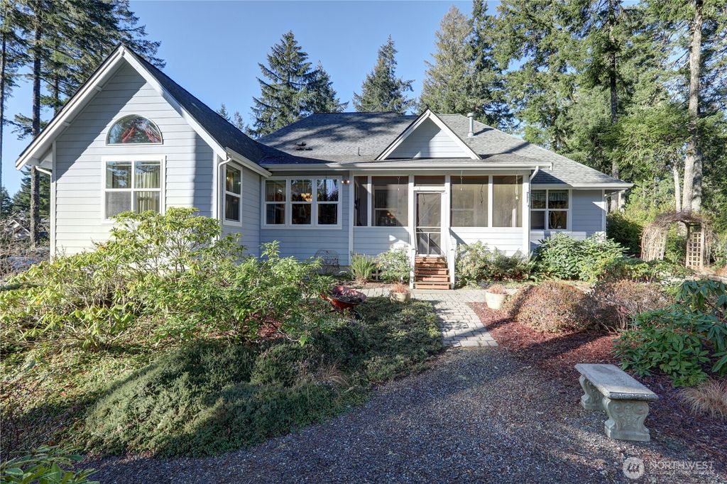 Photo of 11 E Betty Jo Court, Union, WA 98592 (MLS # 2468873)