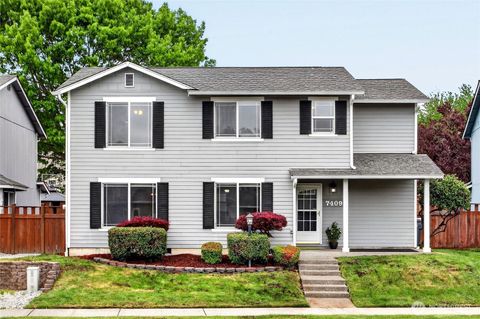Photo of 7409 Village Drive, Sumner, WA 98390 (MLS # 2517815)