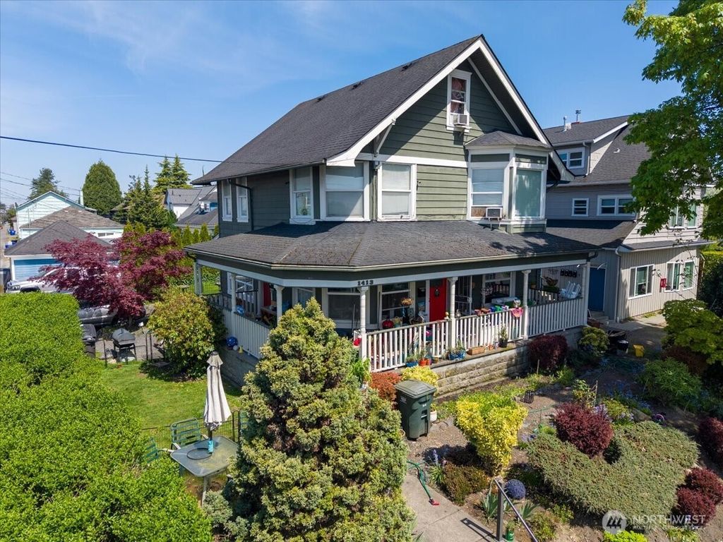 Photo of 1413 23rd Street, Everett, WA 98201 (MLS # 2514128)