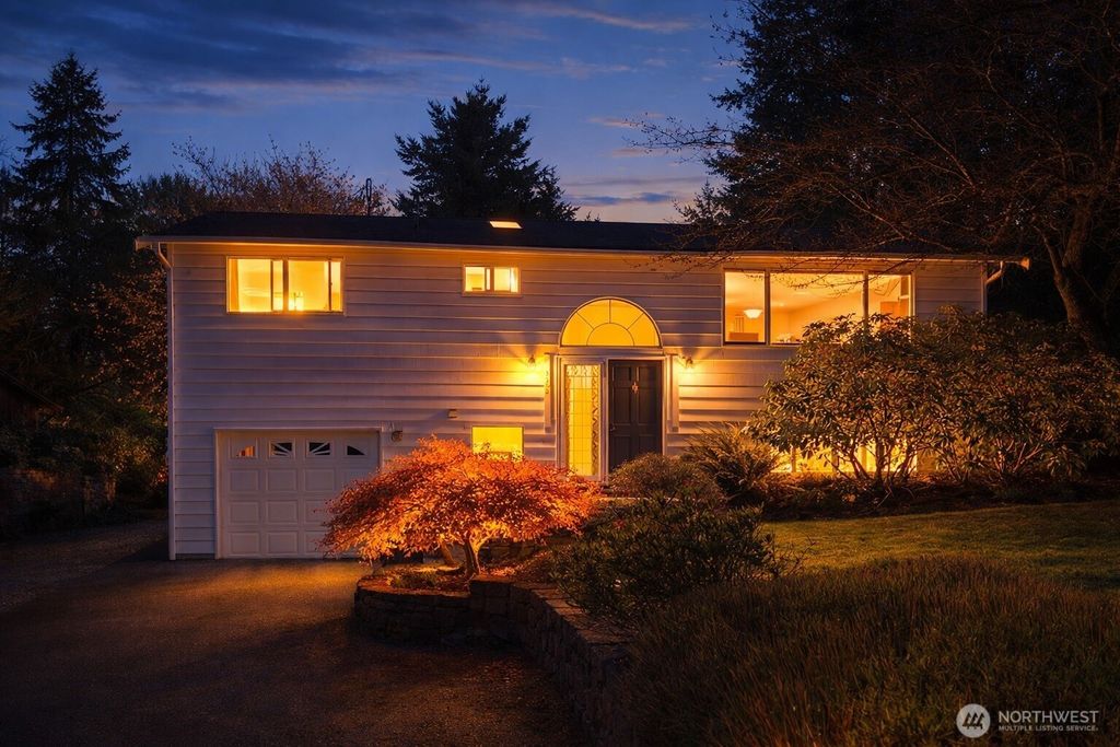 Photo of 3302 177th Place SW, Lynnwood, WA 98037 (MLS # 2507630)