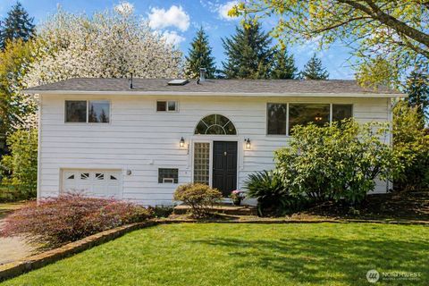 Photo of 3302 177th Place SW, Lynnwood, WA 98037 (MLS # 2507630)