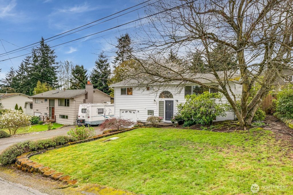 Photo of 3302 177th Place SW, Lynnwood, WA 98037 (MLS # 2507630)