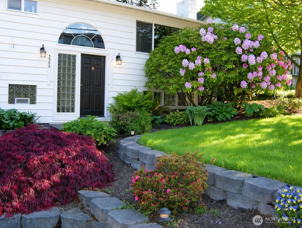 Photo of 3302 177th Place SW, Lynnwood, WA 98037 (MLS # 2507630)