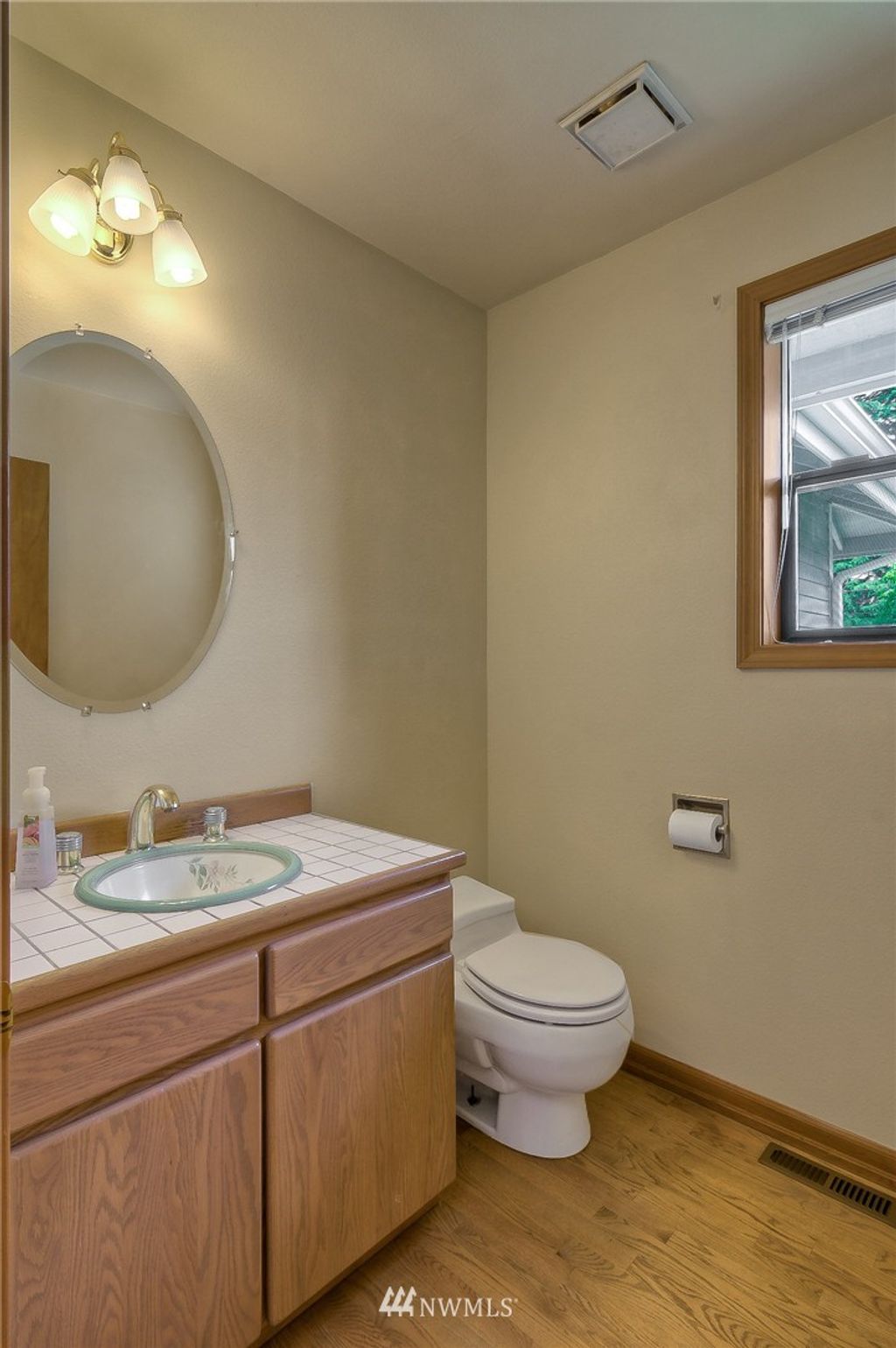 listing image 9364729137862800735
