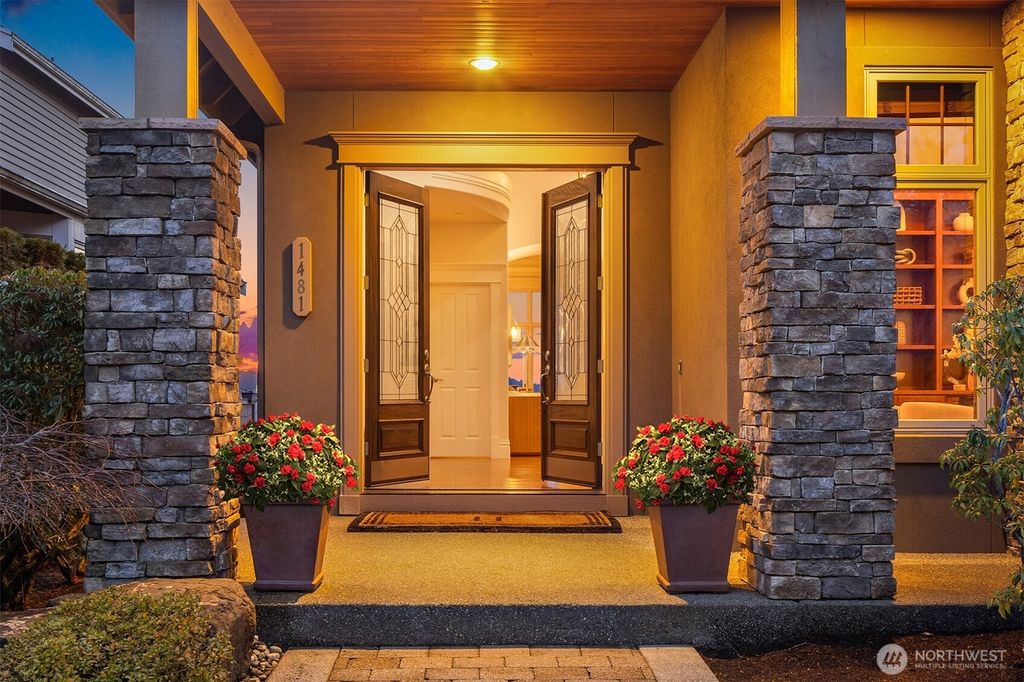 Photo of 1481 29th Place NE, Issaquah, WA 98029 (MLS # 2335633)