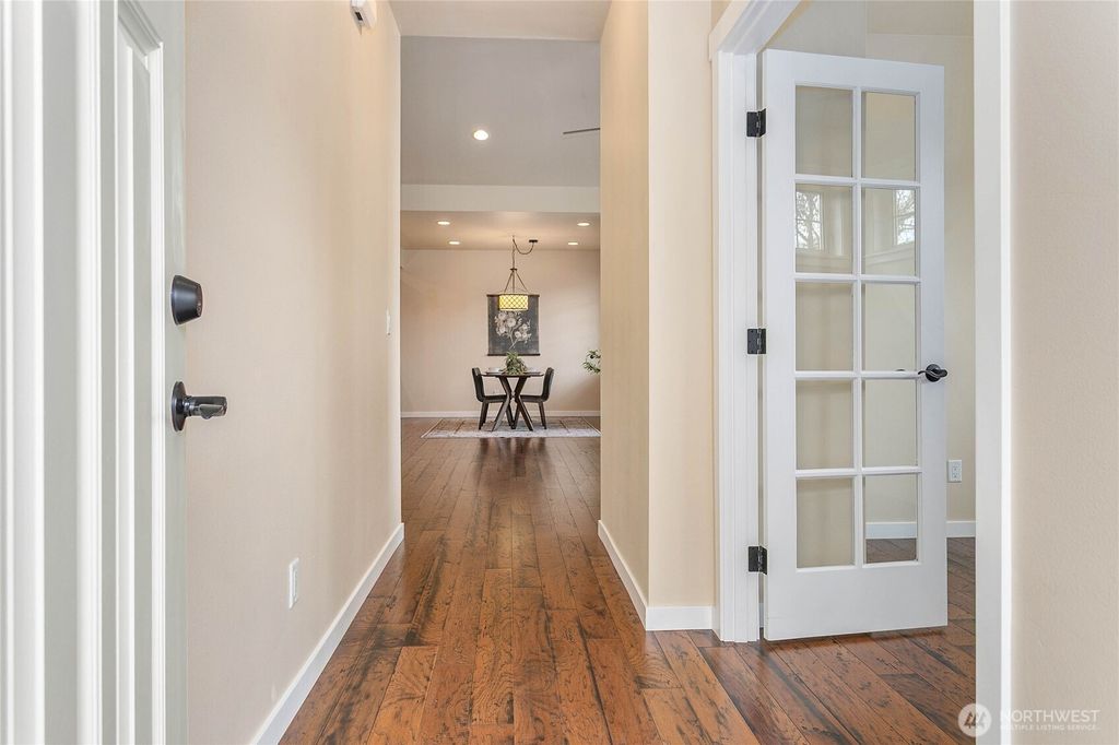 Photo of 1561 Bryce Park Loop, Lynden, WA 98264 (MLS # 2502754)