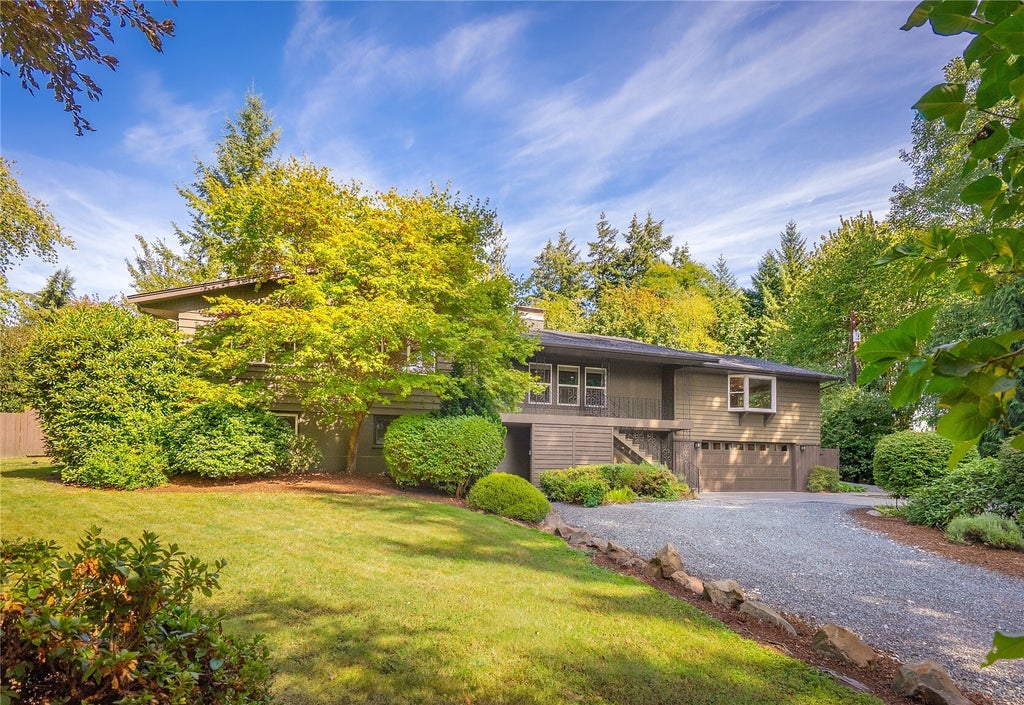 Photo of 7625 79th Avenue SE, Snohomish, WA 98290 (MLS # 2595512)