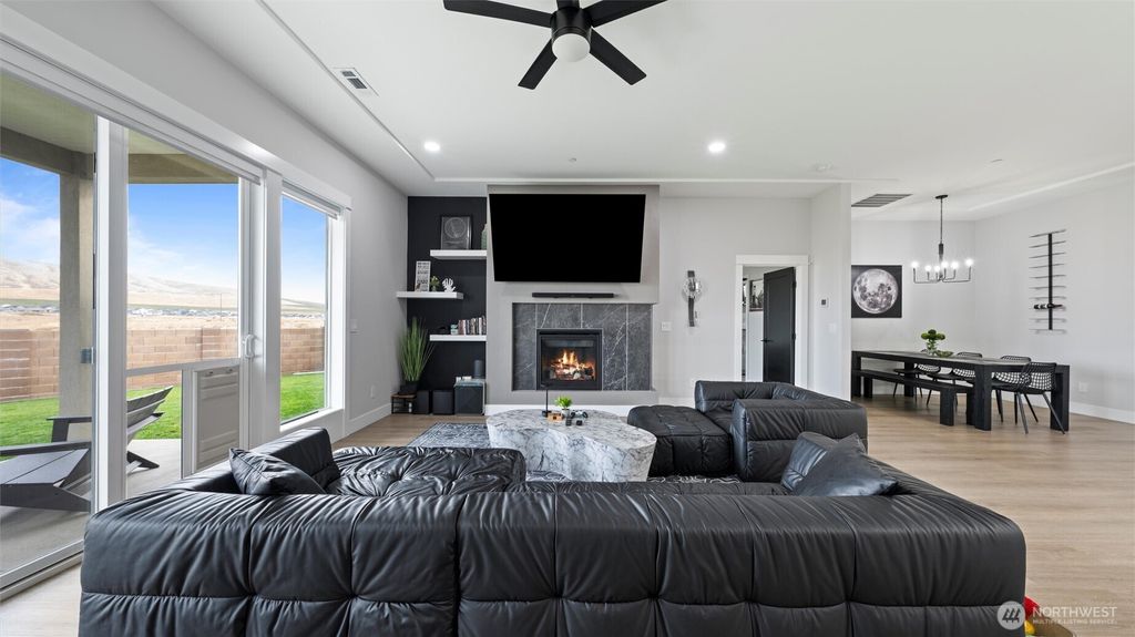 Photo of 4410 Pace St, Kennewick, WA 99352 (MLS # 2488911)