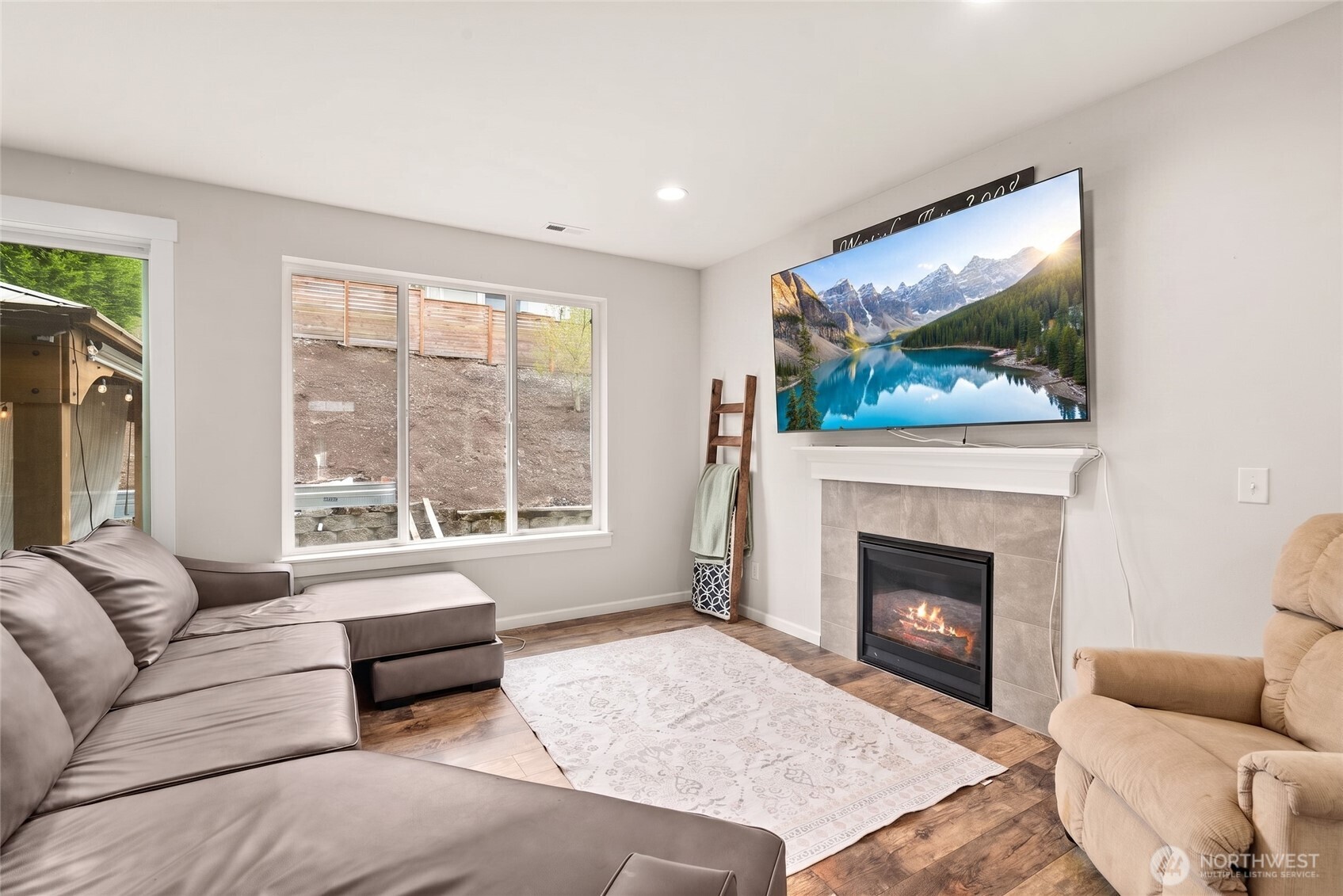 2829 82nd Avenue Ct E