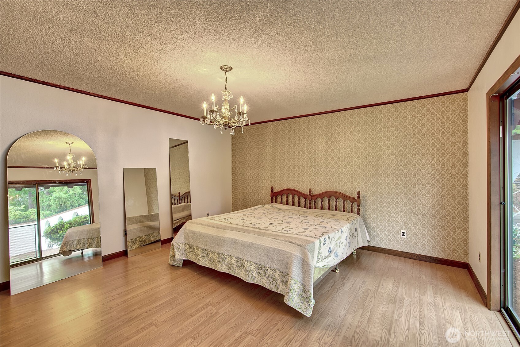 Bothell, Washington, 98012, United States, 3 Bedrooms Bedrooms, ,4 BathroomsBathrooms,Residential,Active,2021664