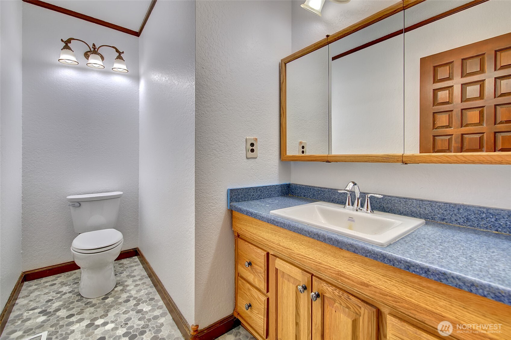 Bothell, Washington, 98012, United States, 3 Bedrooms Bedrooms, ,4 BathroomsBathrooms,Residential,Active,2021664