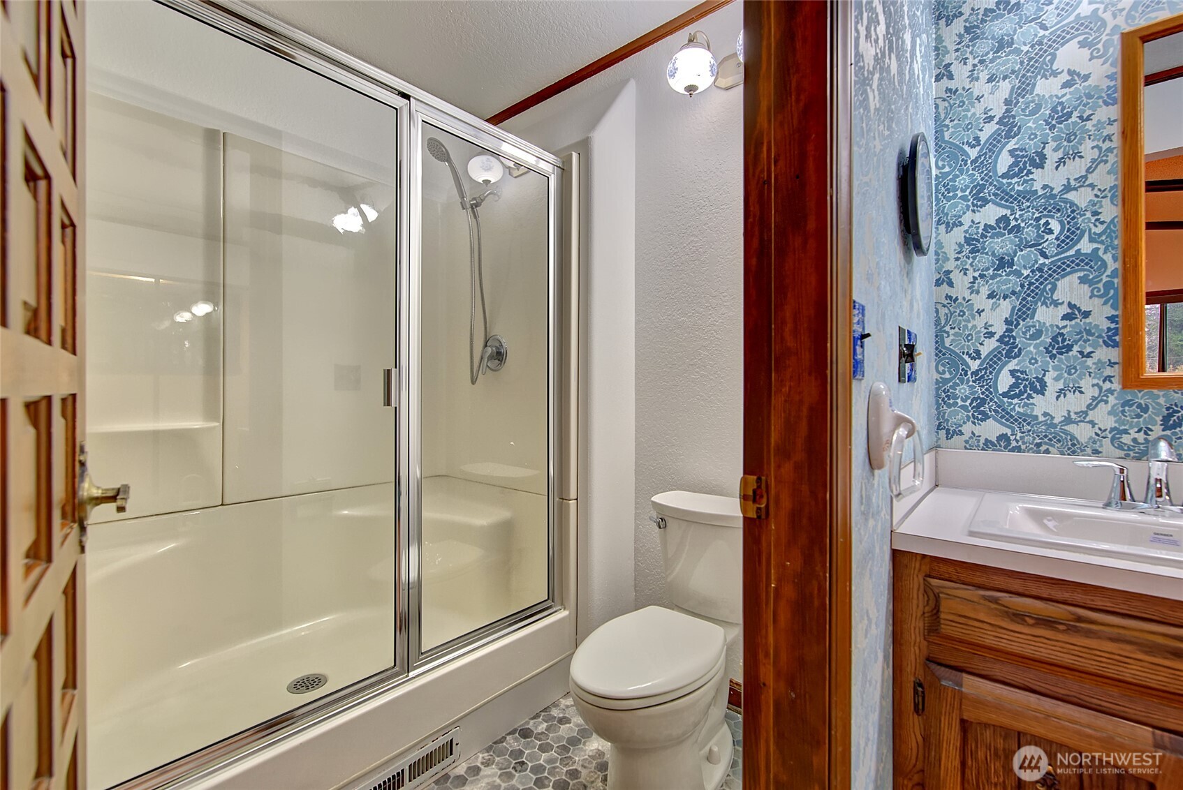 Bothell, Washington, 98012, United States, 3 Bedrooms Bedrooms, ,4 BathroomsBathrooms,Residential,Active,2021664