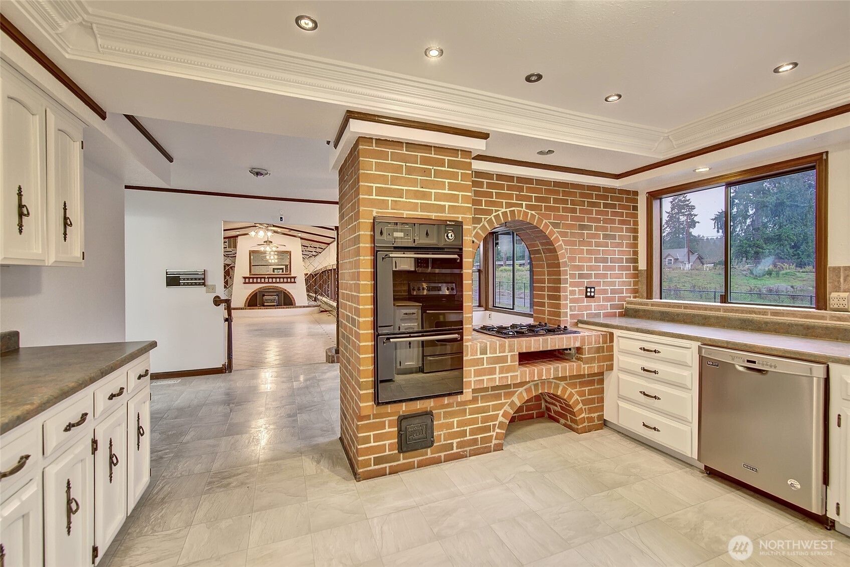 Bothell, Washington, 98012, United States, 3 Bedrooms Bedrooms, ,4 BathroomsBathrooms,Residential,Active,2021664