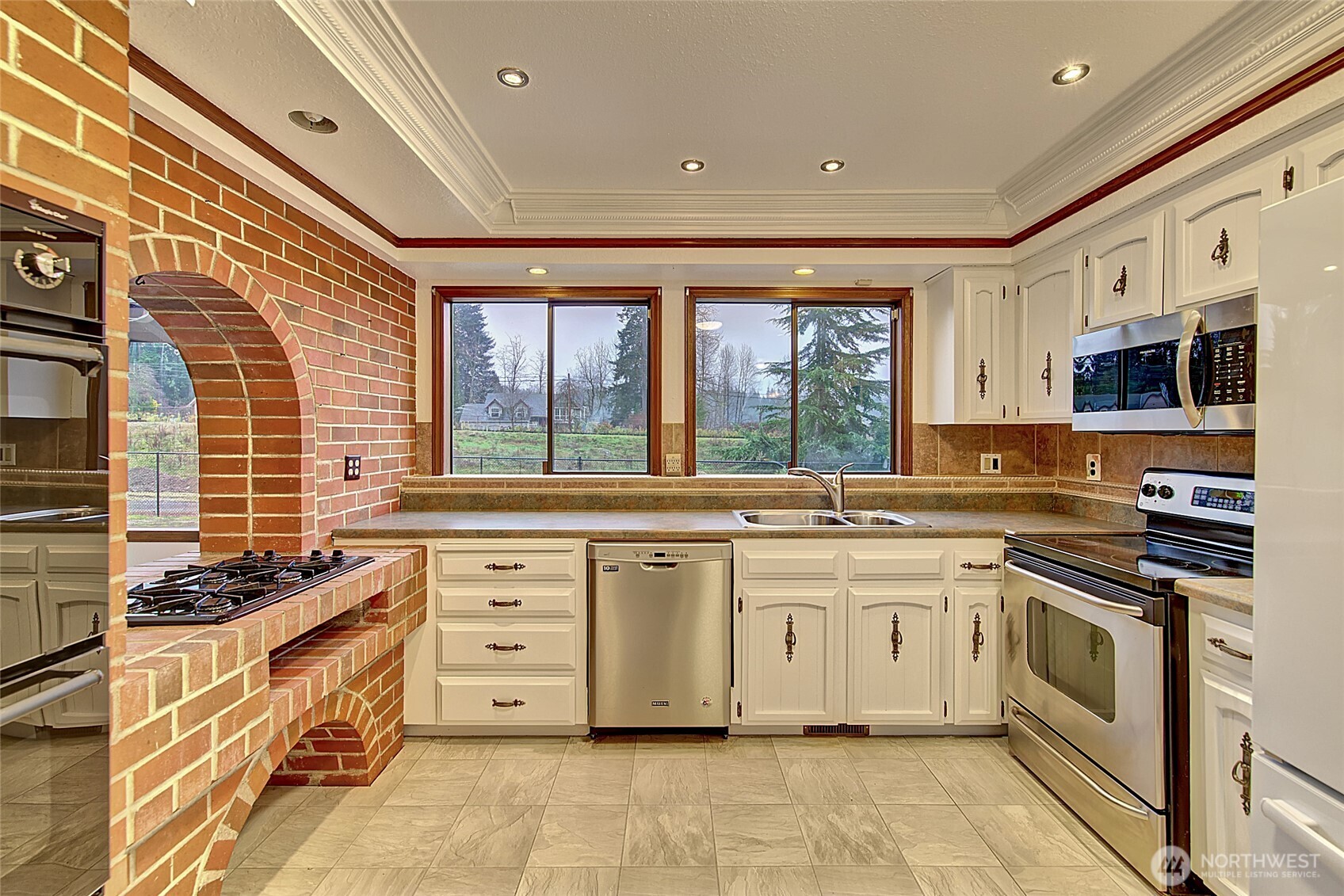 Bothell, Washington, 98012, United States, 3 Bedrooms Bedrooms, ,4 BathroomsBathrooms,Residential,Active,2021664