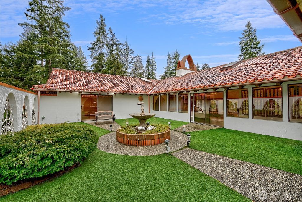 Photo of 5008 169th Street SE, Bothell, WA 98012 (MLS # 2484101)