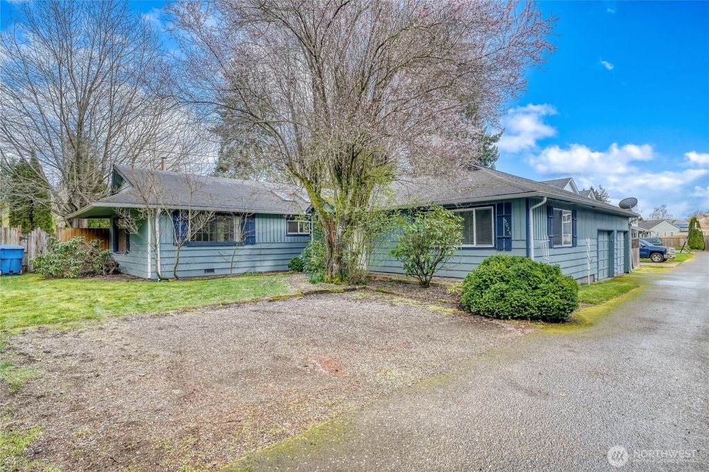 Photo of 5025 50th Avenue SE, Lacey, WA 98503 (MLS # 2498335)