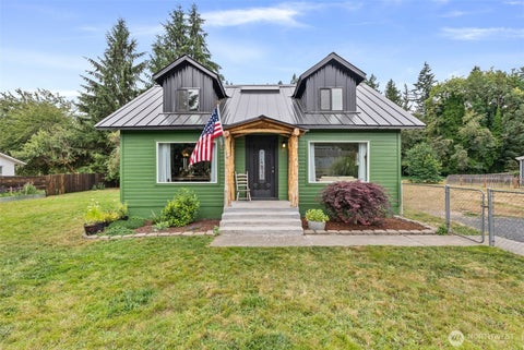 Photo of 1215 NW Kerron Avenue, Winlock, WA 98596 (MLS # 2568487)