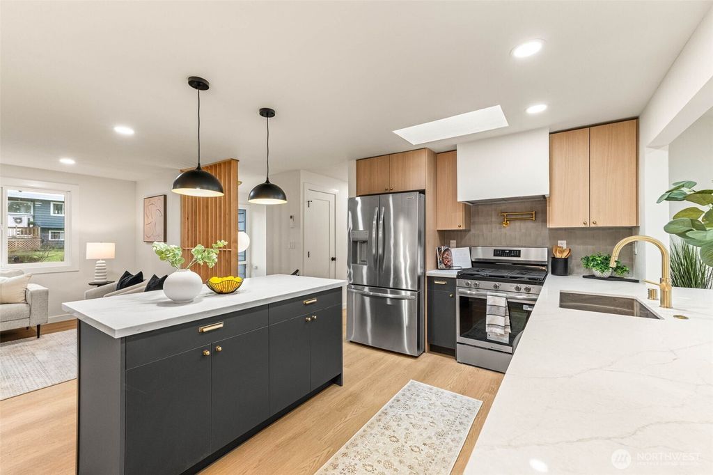 Photo of 4124 178th Place SW, Lynnwood, WA 98037 (MLS # 2498690)