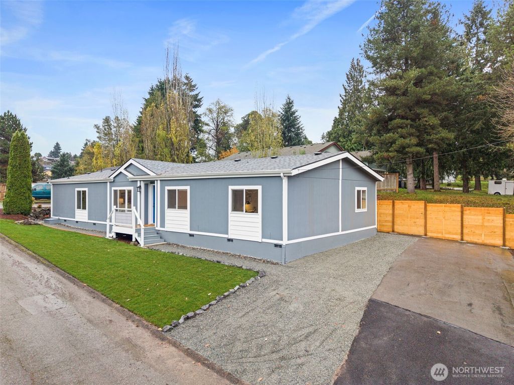Photo of 2525 SW 102nd Lane, Seattle, WA 98146 (MLS # 2457956)