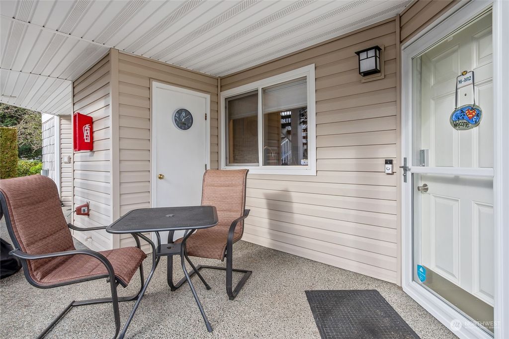 Photo of 11130 SE 208th Street #M-102, Kent, WA 98031 (MLS # 2325310)