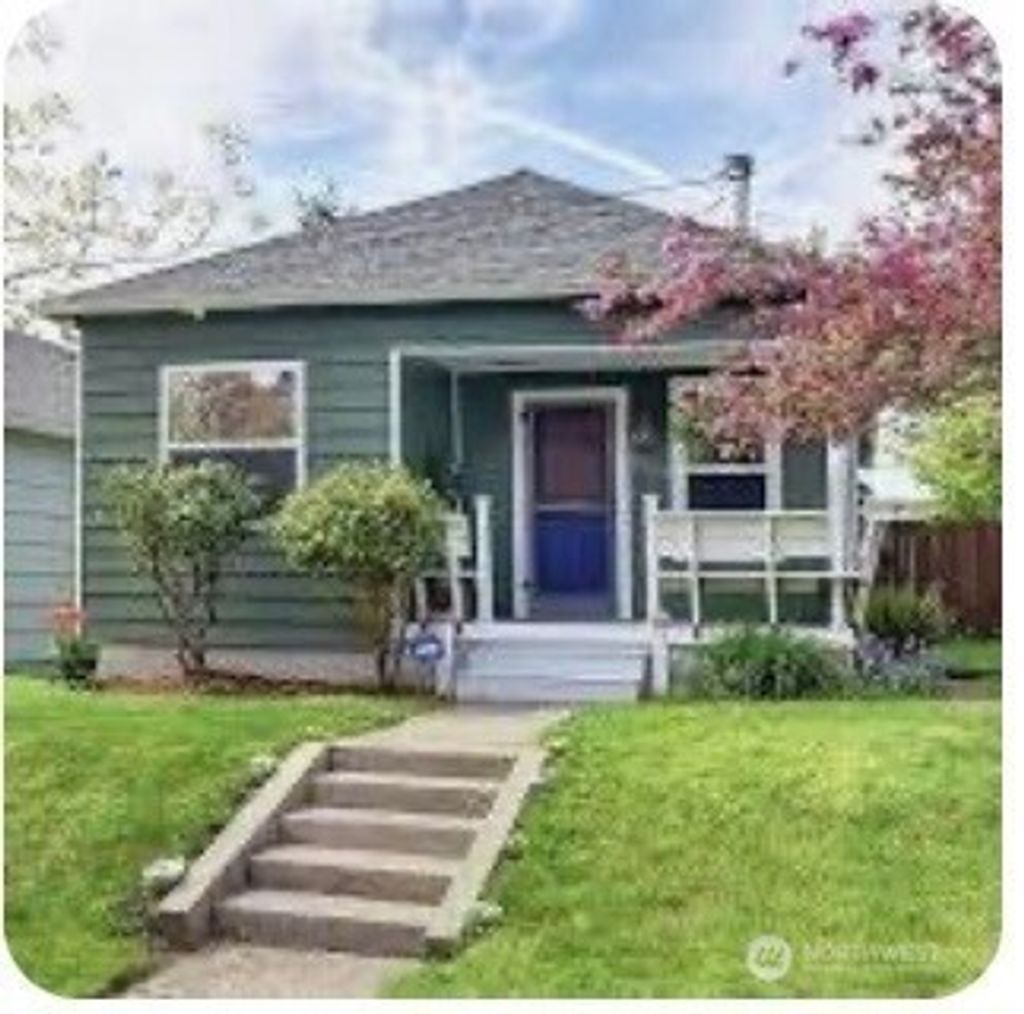 Photo of 3324 Rockefeller Avenue, Everett, WA 98201 (MLS # 2509742)