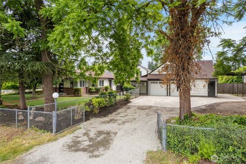 10303 40th Avenue E Tacoma WA 98446