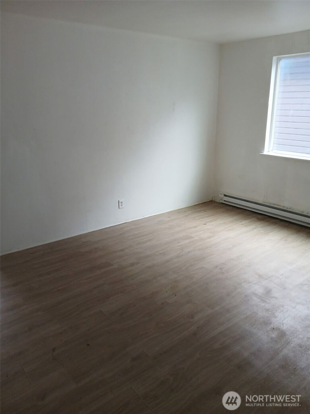 Photo of 611 613 S Ainsworth Ave Ave #A/B, Tacoma, WA 98405 (MLS # 2489426)