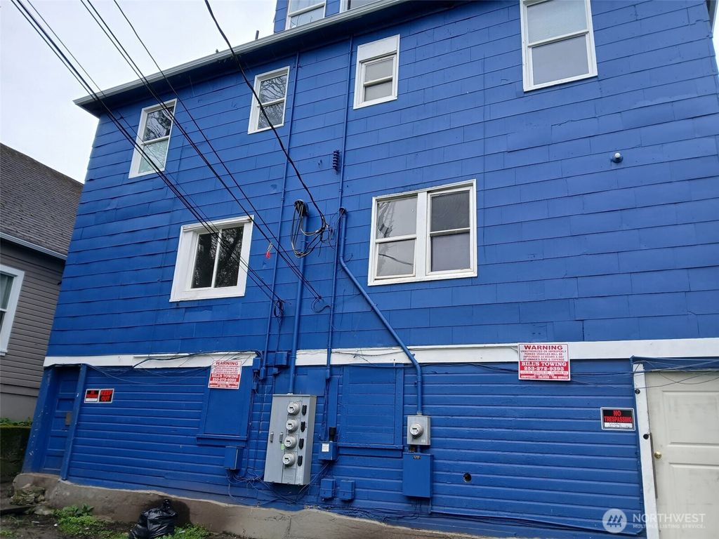 Photo of 611 613 S Ainsworth Ave Ave #A/B, Tacoma, WA 98405 (MLS # 2489426)