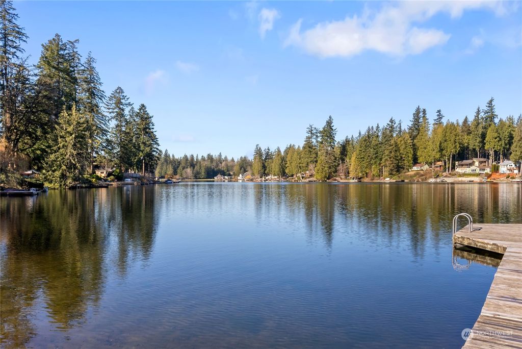 Photo of 21534 SE 265th Place, Maple Valley, WA 98038 (MLS # 2327828)