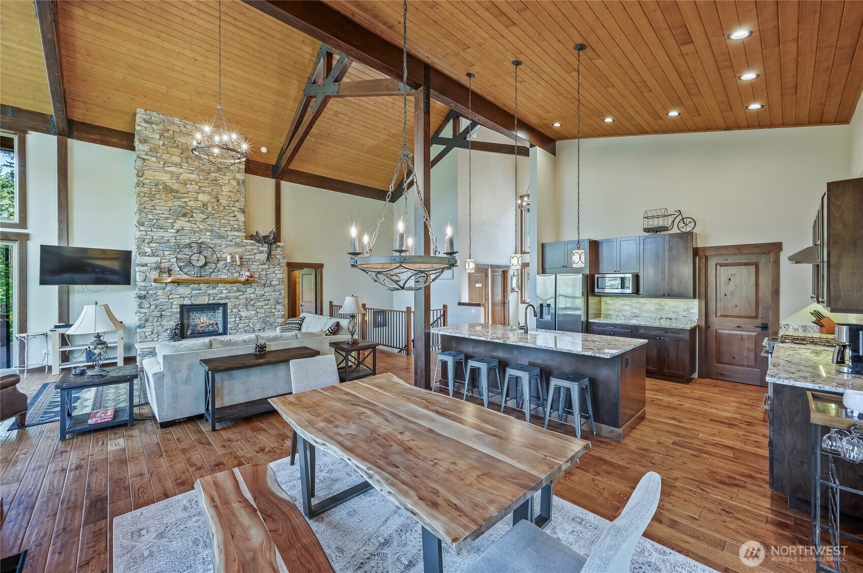 239 Foxridge Lane