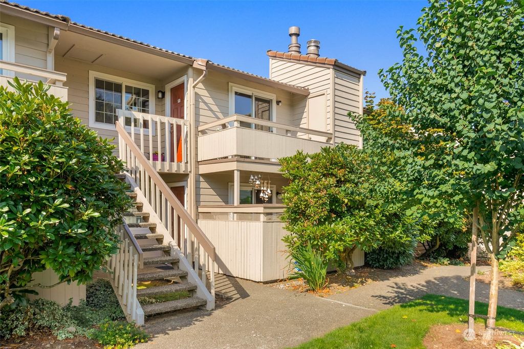 Photo of 14200 NE 171st Street #F-204, Woodinville, WA 98072 (MLS # 1999257)