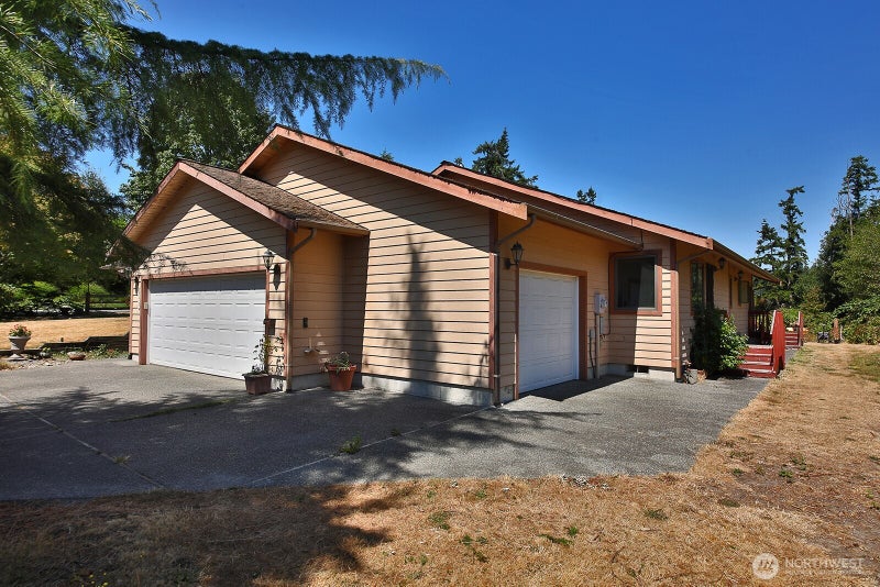5772 Captain Vancouver Drive