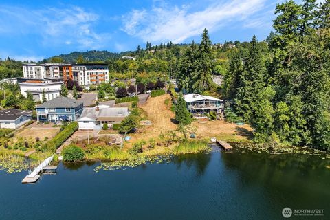 13059 SE 76th Street Newcastle WA 98056