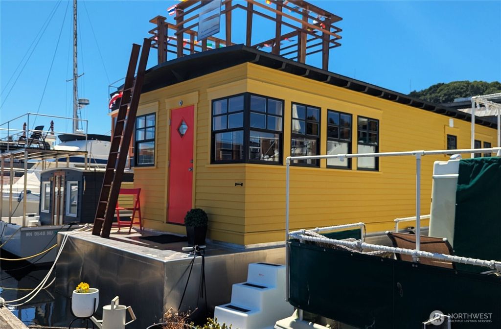 Photo of 2040 Westlake Avenue N #17, Seattle, WA 98109 (MLS # 2478819)