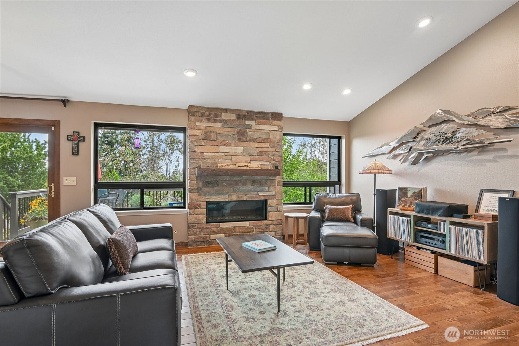 5117 Nathan Loop SE
