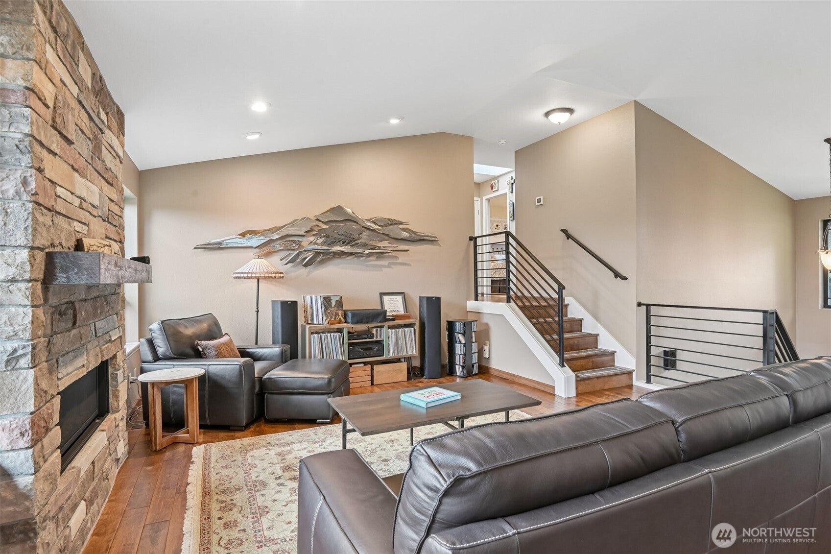 5117 Nathan Loop SE