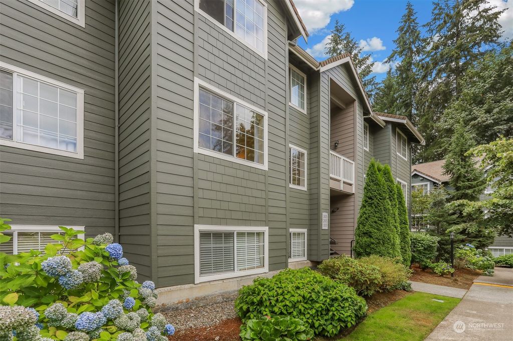 Photo of 15433 Country Club Drive #C-205, Mill Creek, WA 98012 (MLS # 2278302)