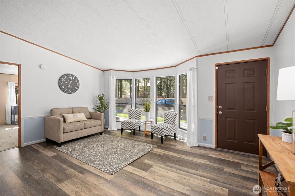 Photo of 29312 215th Place SE, Kent, WA 98042 (MLS # 2361060)