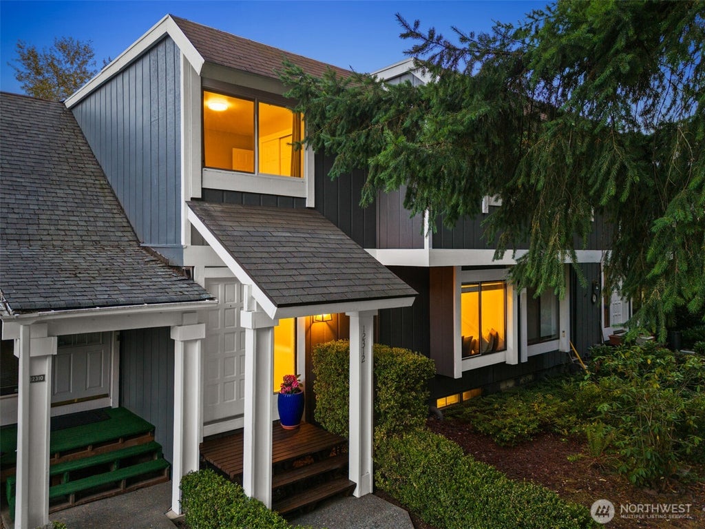 Photo of 12312 NE 147th Court, Kirkland, WA 98034 (MLS # 2580115)