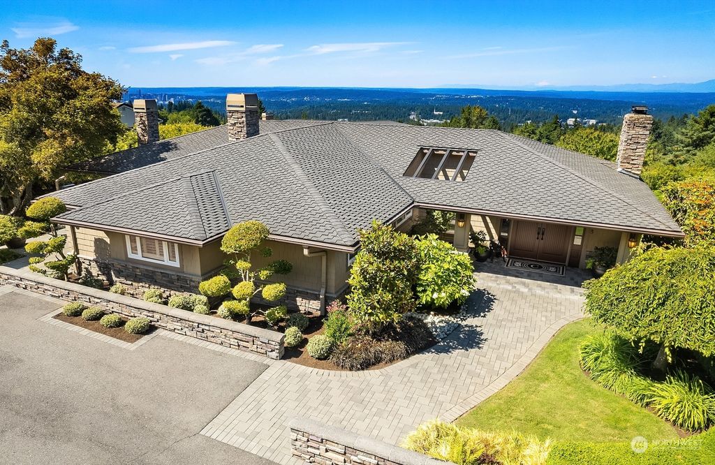 Photo of 14860 SE 51st Street, Bellevue, WA 98006 (MLS # 2139547)