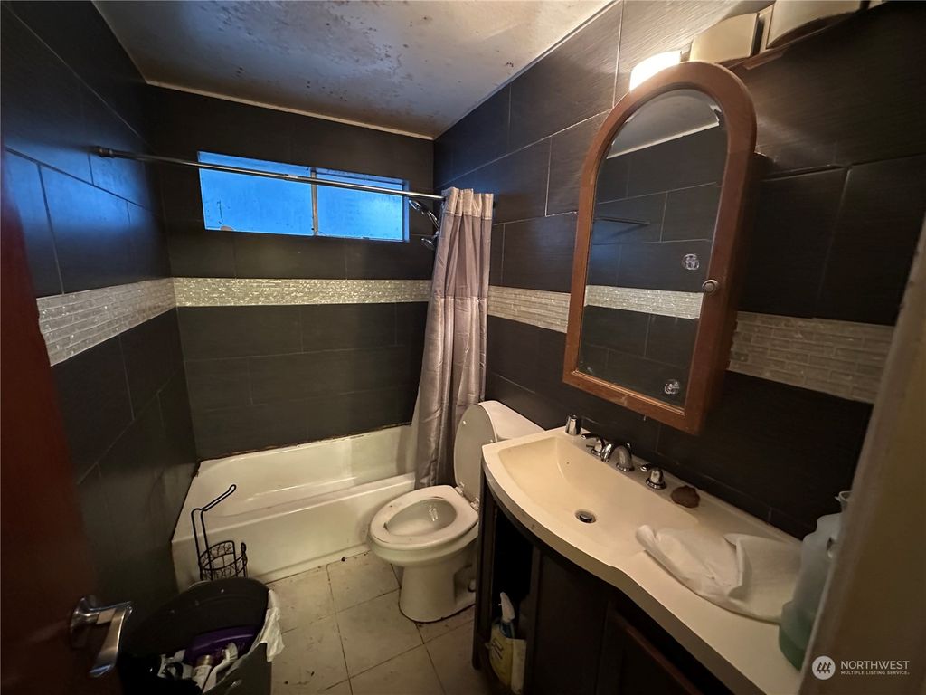Photo of 26735 191st Place SE, Covington, WA 98042 (MLS # 2321984)