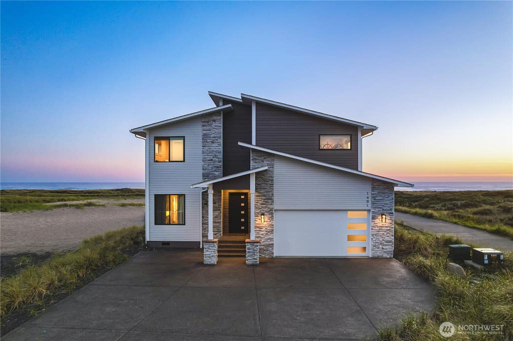 Photo of 1401 S Cohasset Crest, Westport, WA 98595 (MLS # 2563064)