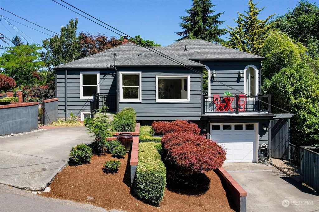 Photo of 2702 4th Avenue W, Seattle, WA 98119 (MLS # 2265456)