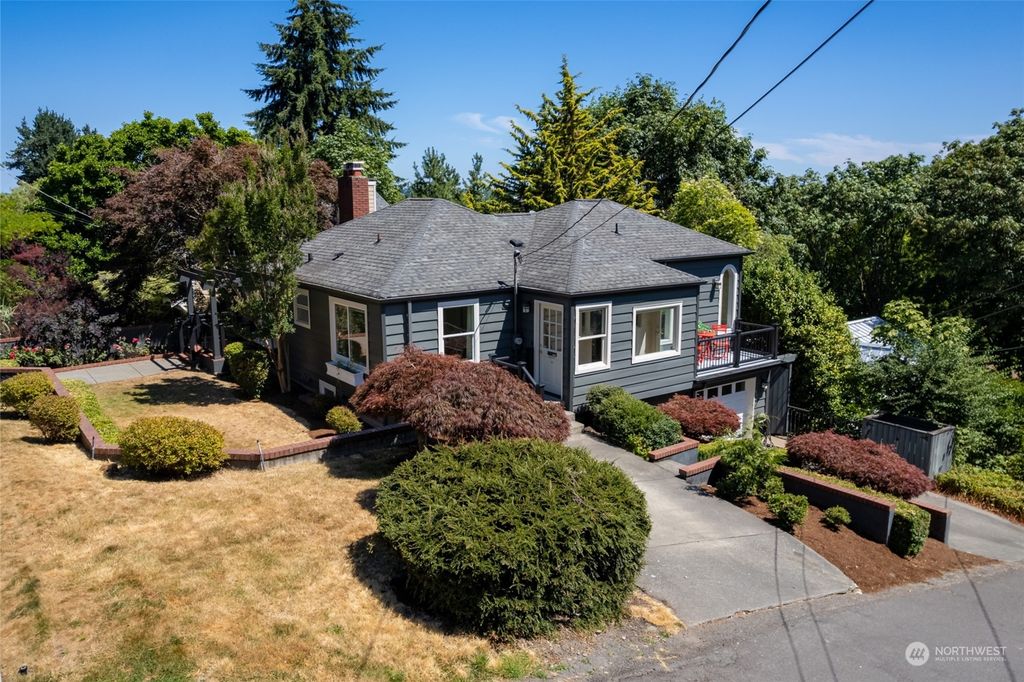 Photo of 2702 4th Avenue W, Seattle, WA 98119 (MLS # 2265456)