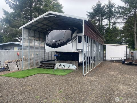 132 Victoria Loop NE Ocean Shores WA 98569