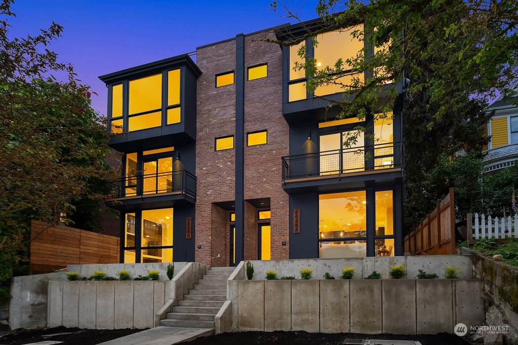 Photo of 2626 Franklin Avenue E #C, Seattle, WA 98102 (MLS # 2279984)