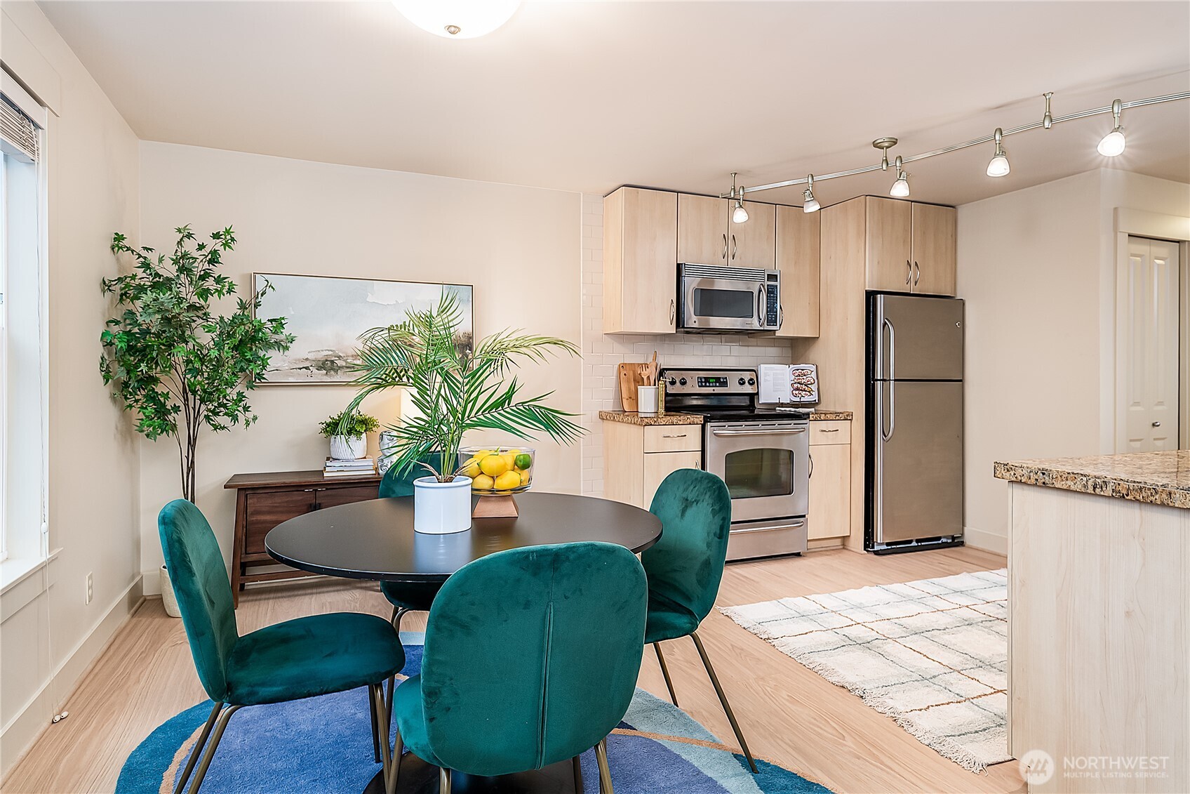 23015 Edmonds Way A214