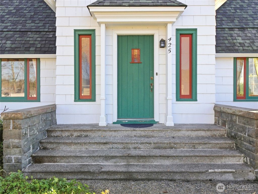 Photo of 425 Central Avenue E, Tenino, WA 98589 (MLS # 2465693)