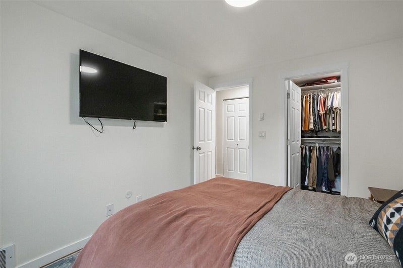 411 N 90th Street 207