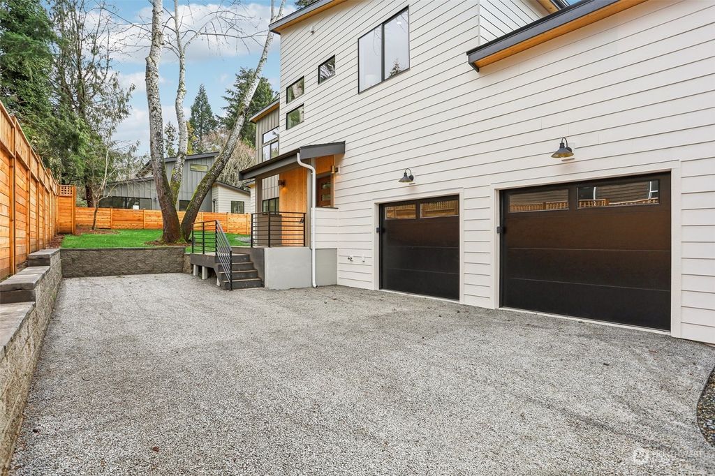 Photo of 11736 38th Avenue NE, Seattle, WA 98125 (MLS # 2316410)